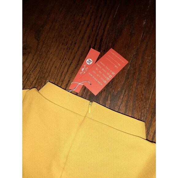 New Medium Vietnamese AoDai Long Sleeve High Neck Side Slit Dress Yellow Gold - Picture 6 of 6